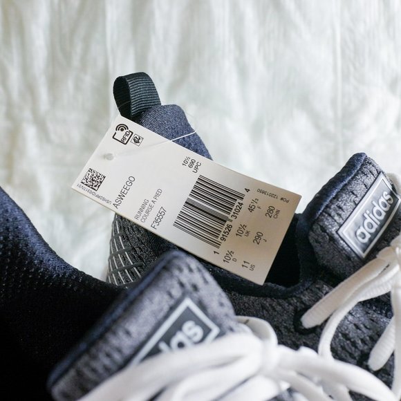 NYT Adidas Men's Asweego Shoes - Picture 2 of 9